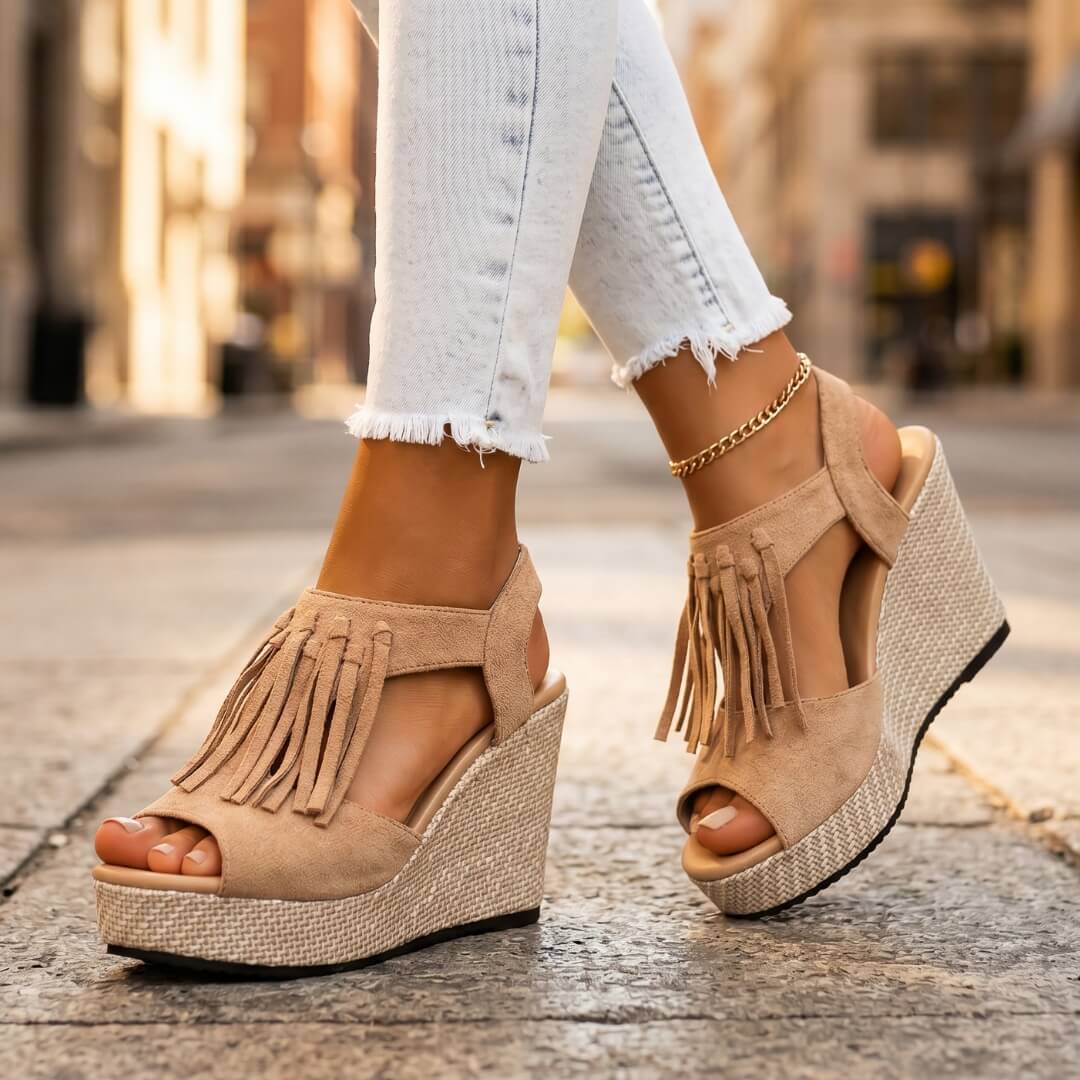 Lavinia Wedge Sandals